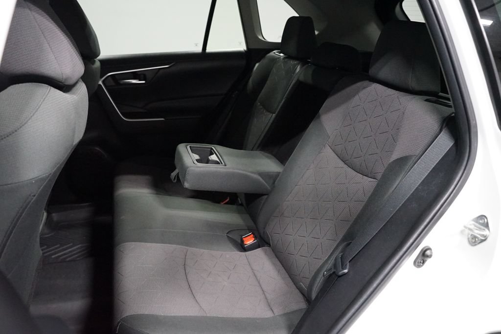 Used 2023 Toyota RAV4 XLE FWD image 29