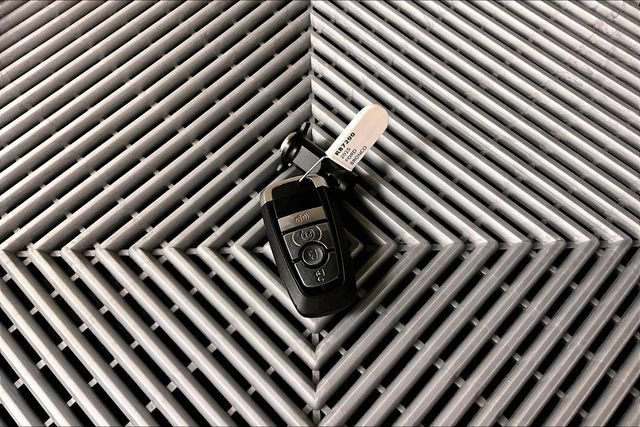 Used 2025 Ford Bronco Badlands AWD/4WD image 10