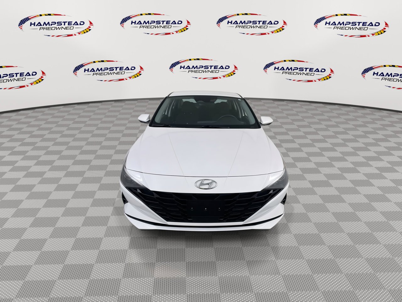 Used 2023 Hyundai Elantra SEL w/ Convenience Package image 3