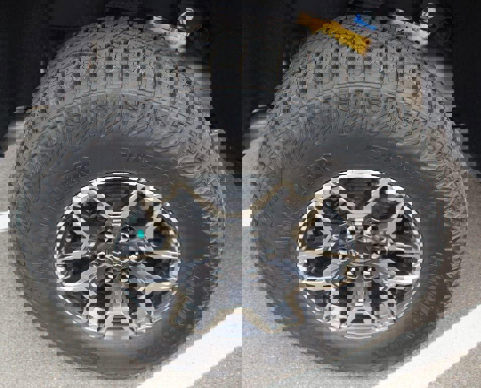 Used 2024 Chevrolet Colorado ZR2 w/ ZR2 Convenience Package III image 26