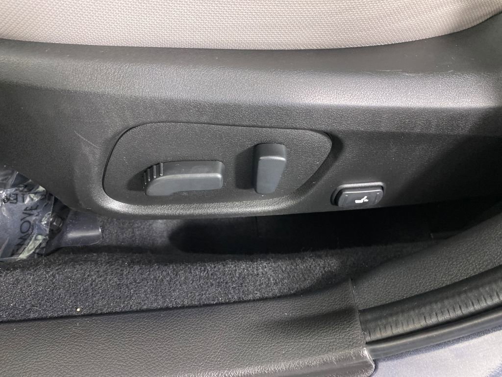 Used 2017 Subaru Forester 2.5i Premium w/ All-Weather Package image 8