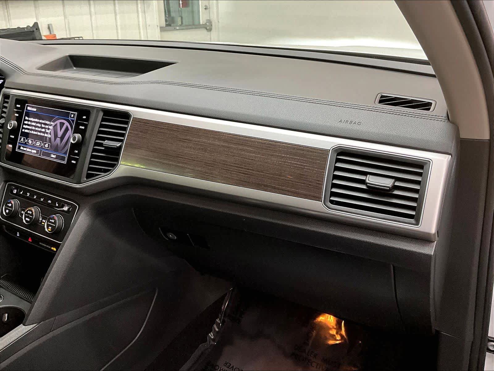 Used 2019 Volkswagen Atlas SE AWD/4WD image 18