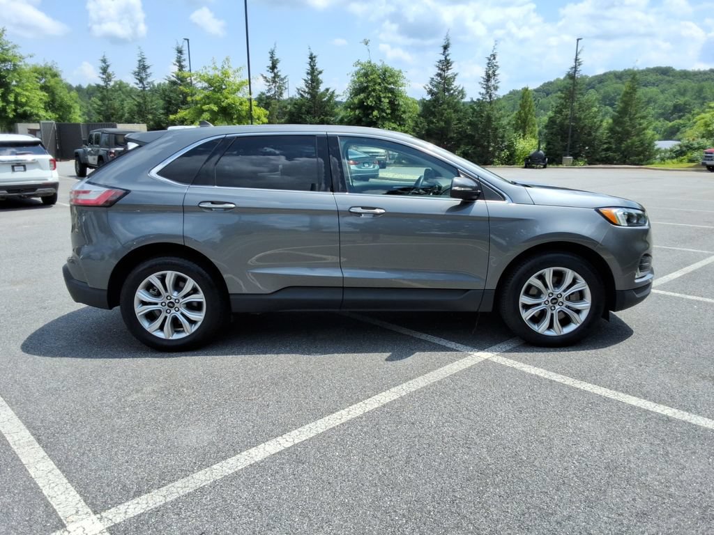 Used 2024 Ford Edge Titanium AWD/4WD image 4