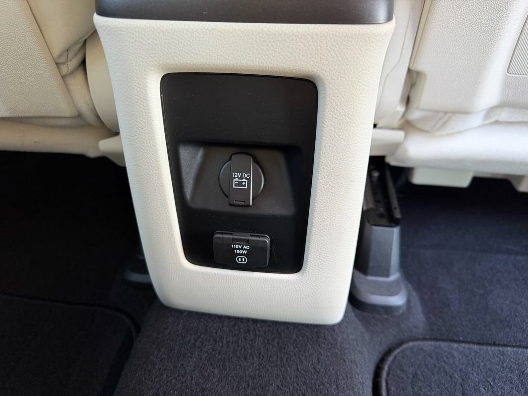 Used 2014 Dodge Journey Limited w/ Flexible Seating Group FWD image 28