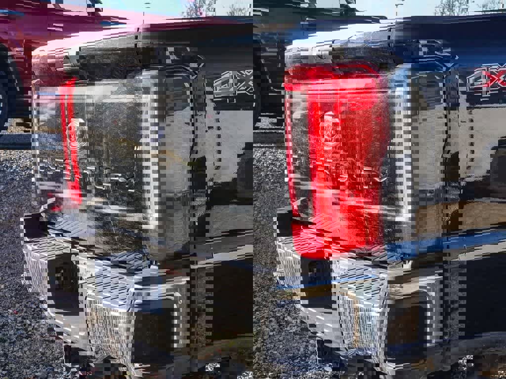 Used 2024 Ford F250 XLT image 14