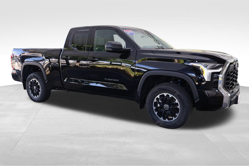 Used 2023 Toyota Tundra SR5 w/ TRD Off-Road Package AWD/4WD image 20