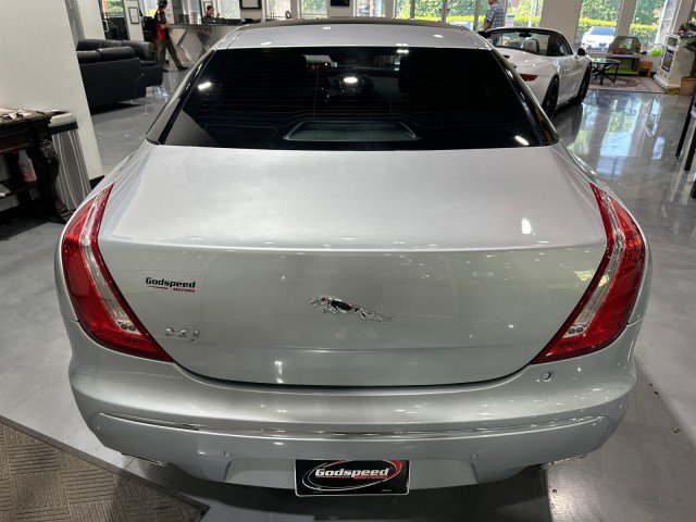 Used 2011 Jaguar XJ RWD image 27