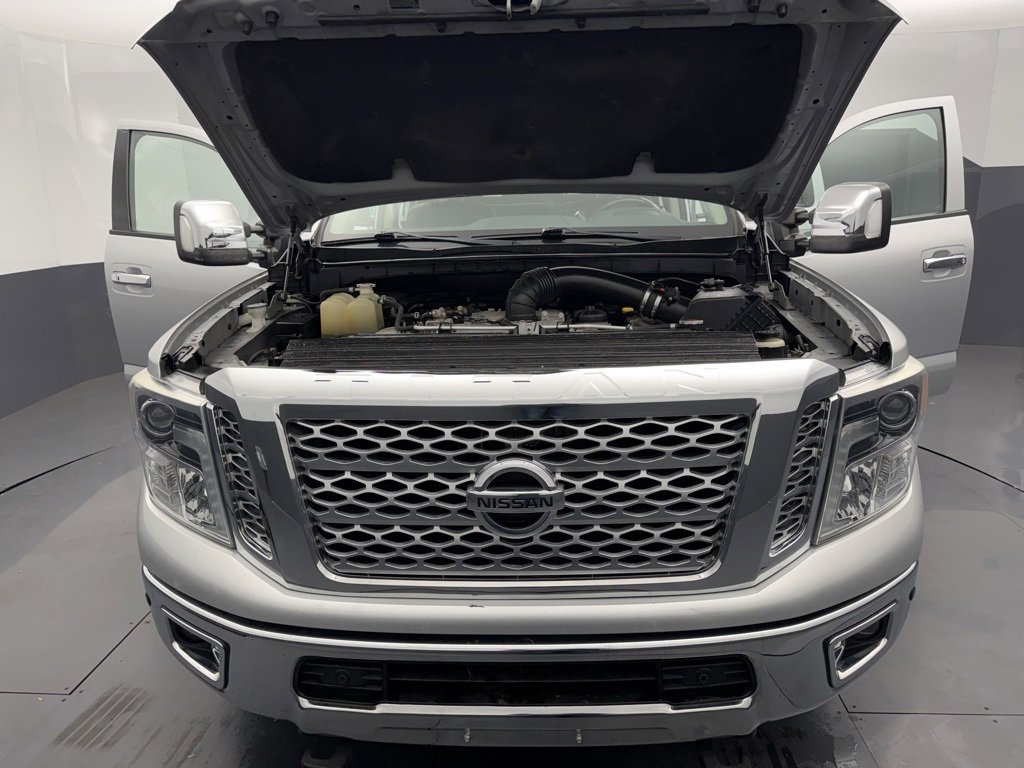 Used 2017 Nissan Titan SL image 15