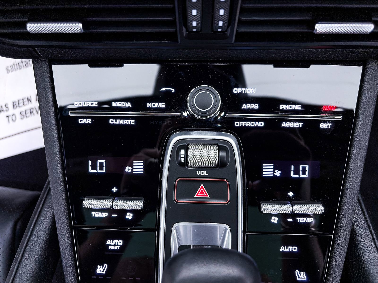 Used 2023 Porsche Cayenne image 26