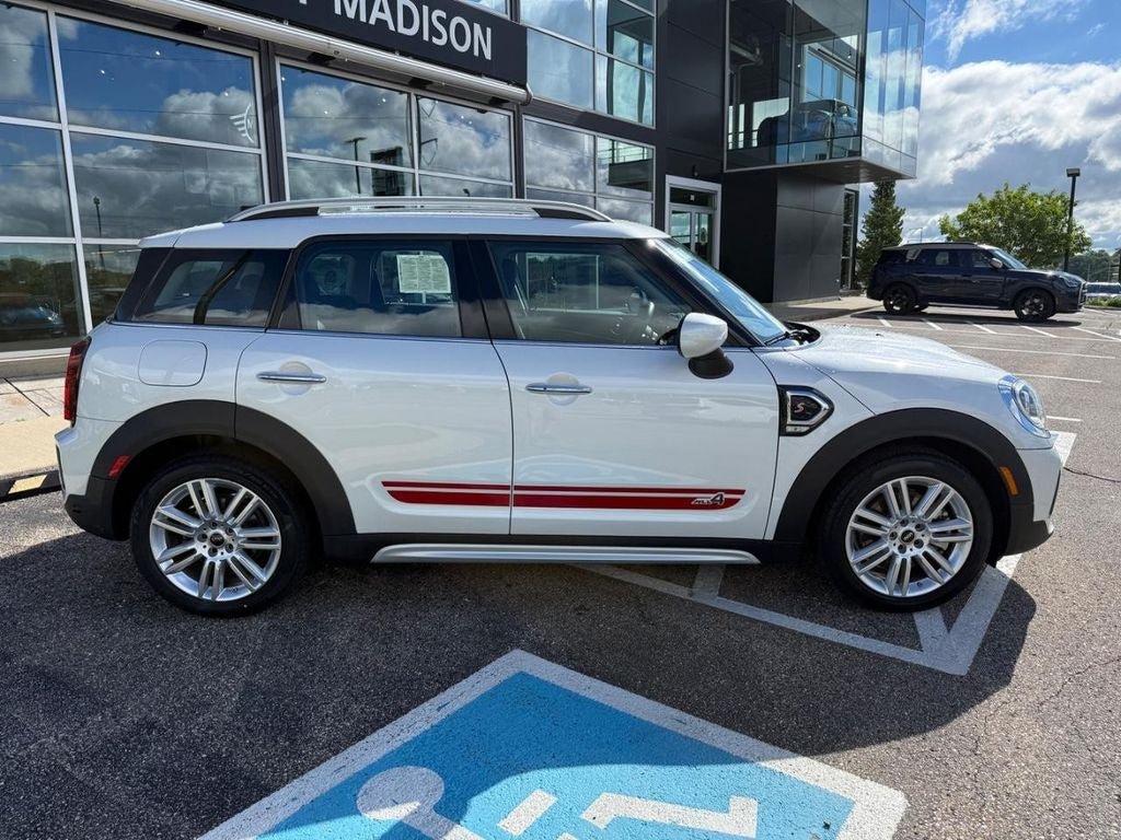 Used 2024 MINI Cooper Countryman S w/ Storage Package AWD/4WD image 2
