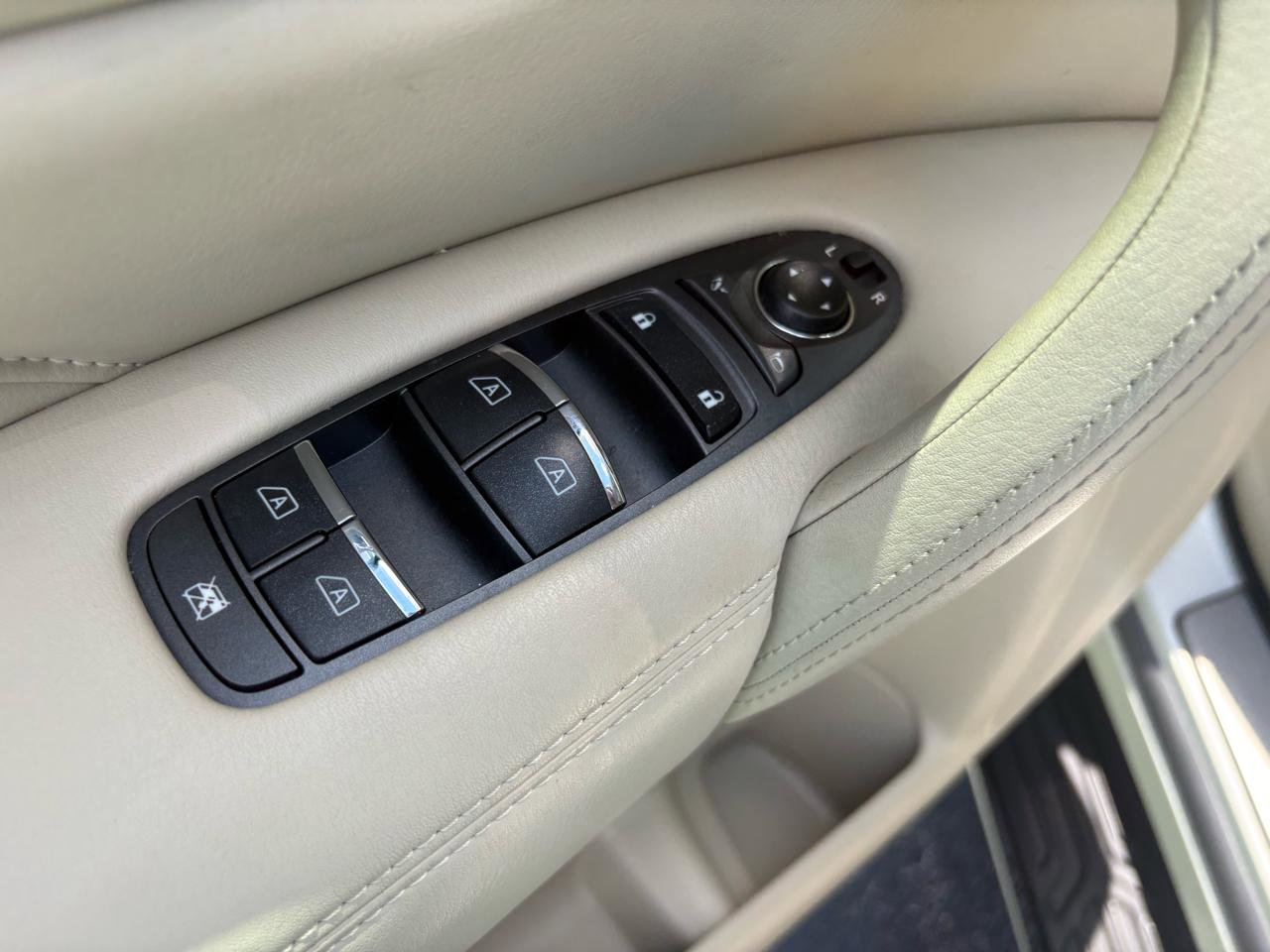 Used 2019 INFINITI QX80 Luxe w/ 22" Wheel Package RWD image 10