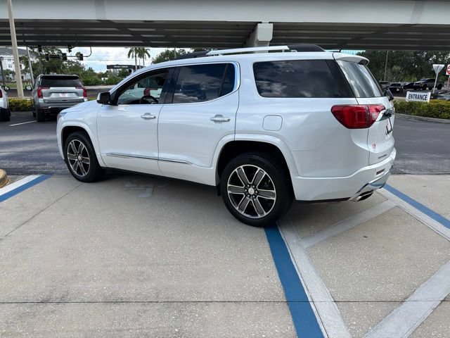 Used 2019 GMC Acadia Denali w/ Technology Package FWD image 5