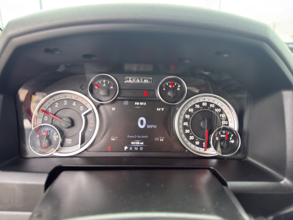 Used 2018 RAM 3500 SLT w/ Luxury Group AWD/4WD image 17