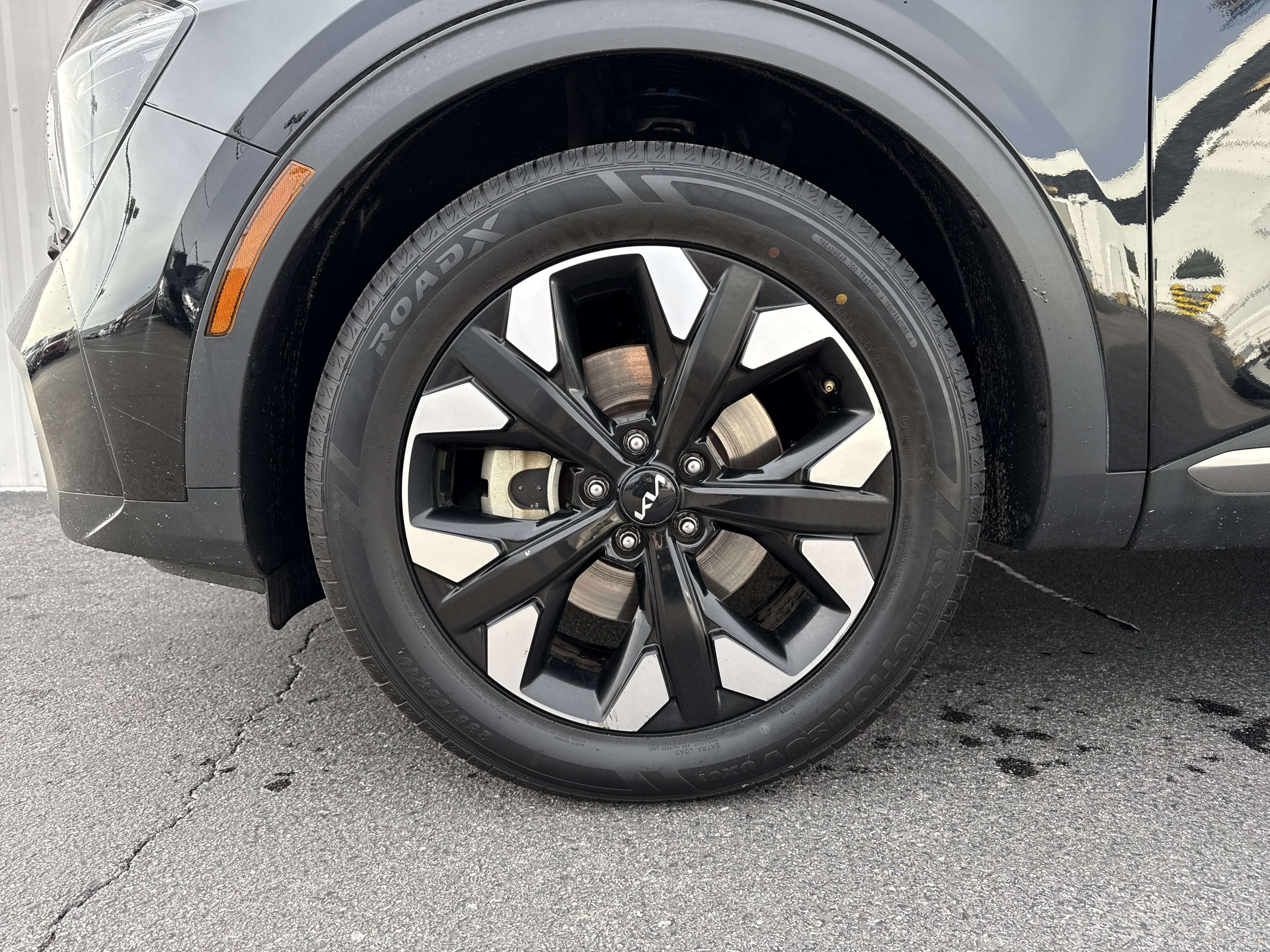 Used 2023 Kia Sportage X-Line w/ X-Line Premium Package image 5