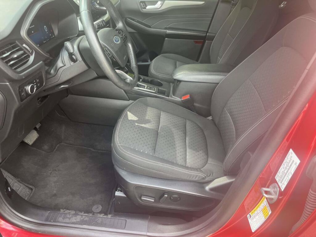 Used 2023 Ford Escape Active w/ Tech Pack #2 FWD image 16