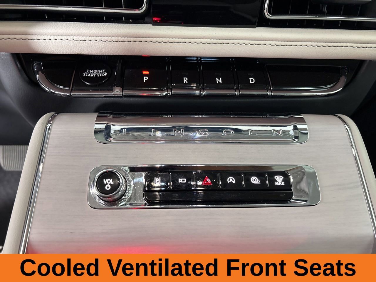 Used 2025 Lincoln Aviator Reserve w/ Equipment Group 201A AWD/4WD image 17