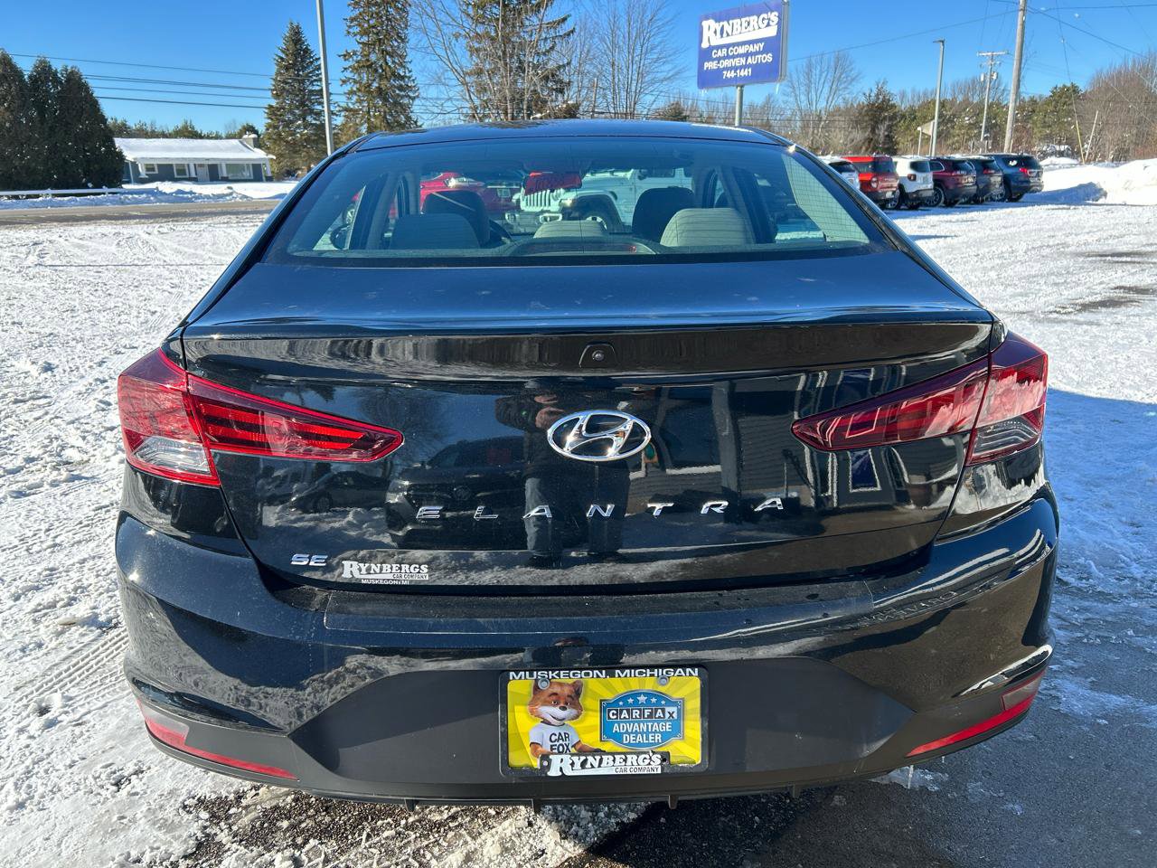 Used 2020 Hyundai Elantra SE image 3