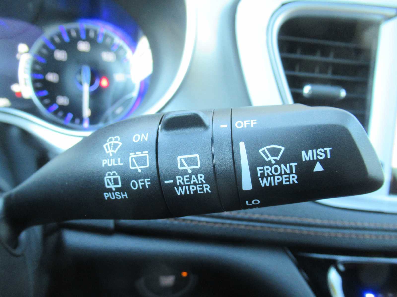 New 2026 Chrysler Pacifica Pinnacle image 30