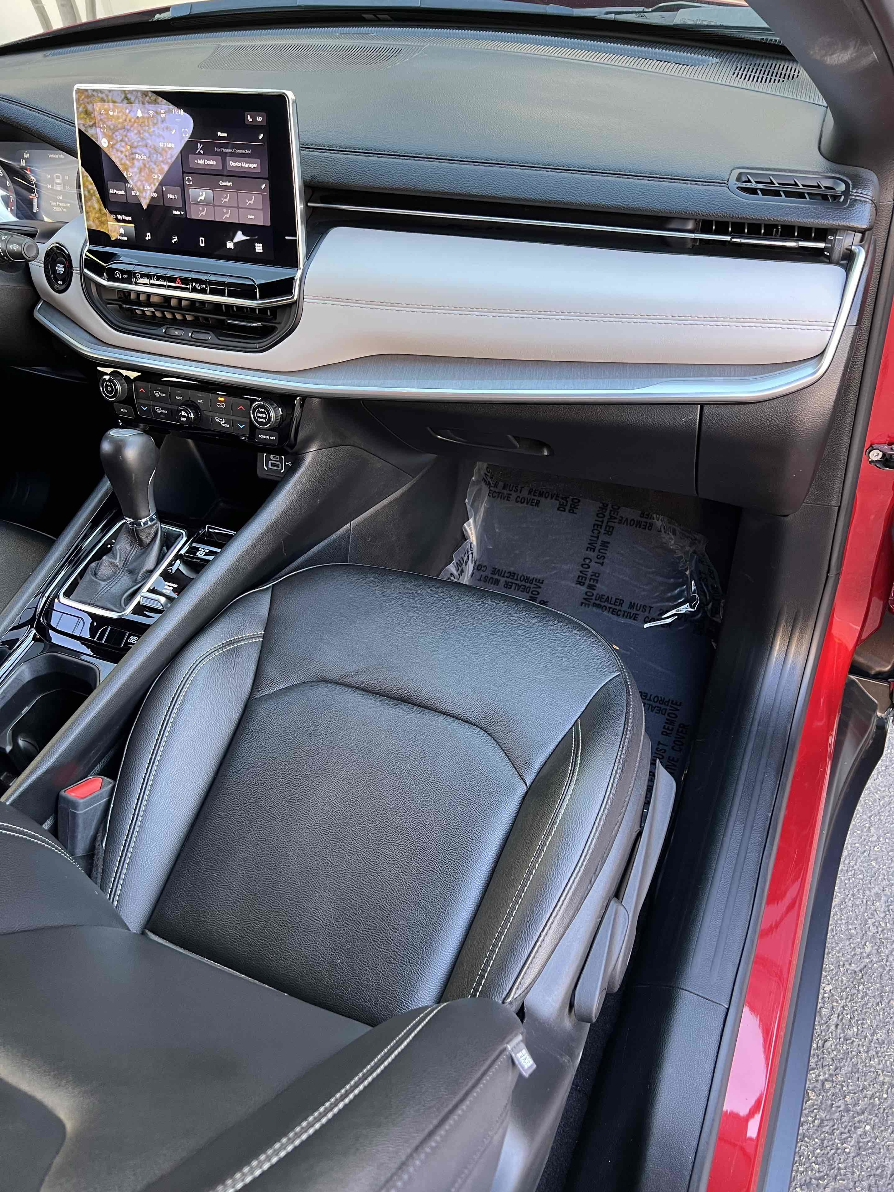 Used 2025 Jeep Compass Limited image 35