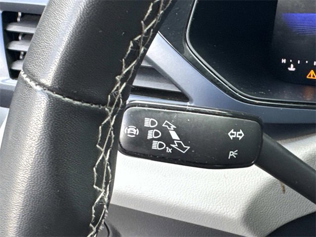 Certified 2023 Volkswagen Taos SE w/ Black Wheel Package image 23