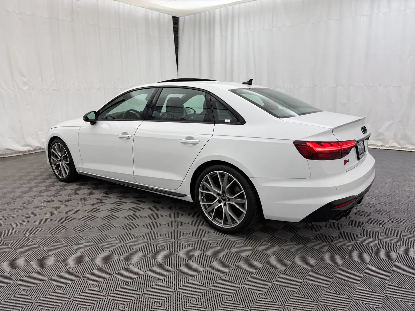 Used 2023 Audi S4 Premium Plus w/ Premium Plus Package AWD/4WD image 7