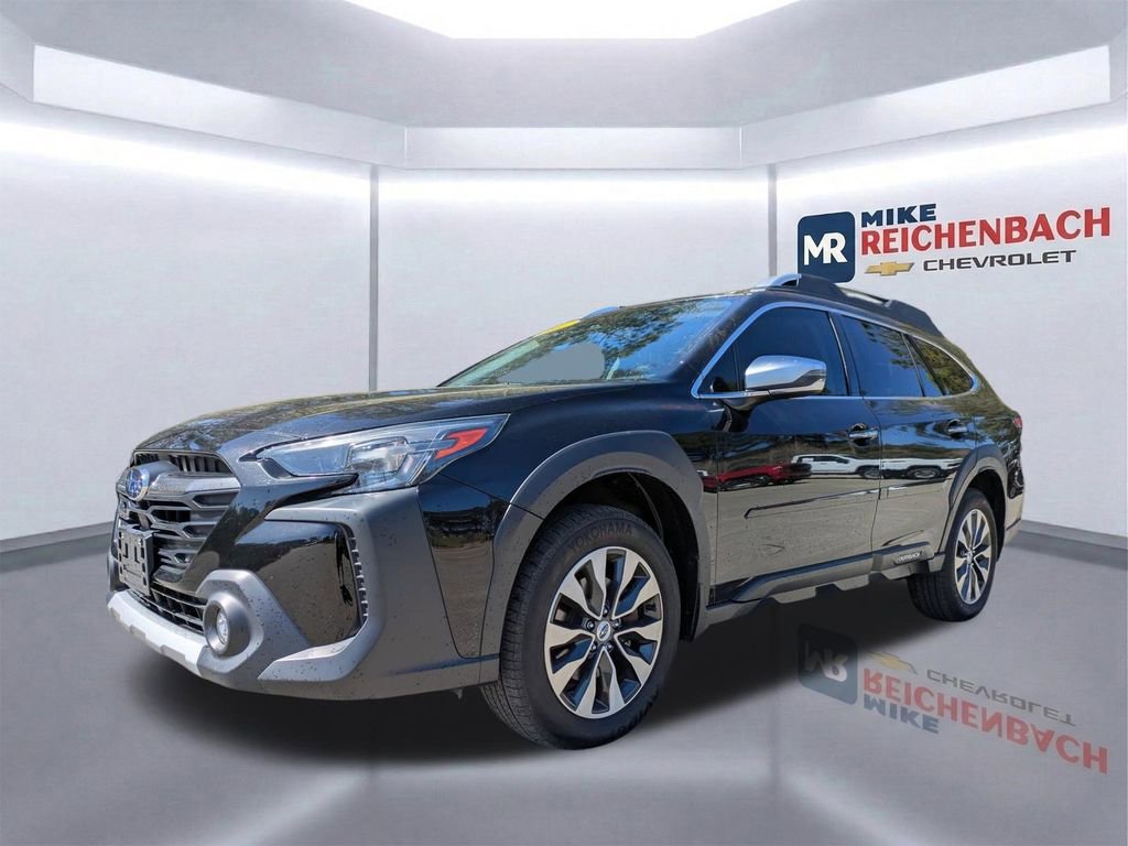 Used 2023 Subaru Outback Touring image 8