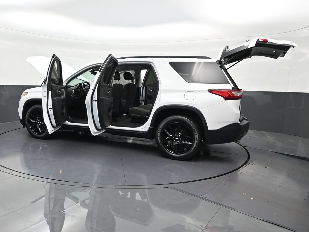Used 2020 Chevrolet Traverse LT FWD image 39