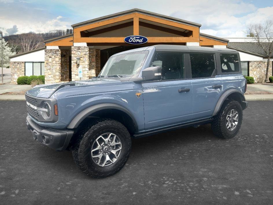 Used 2025 Ford Bronco Badlands AWD/4WD image 1