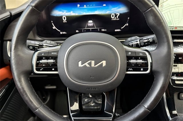 Certified 2022 Kia Carnival SX Prestige image 31