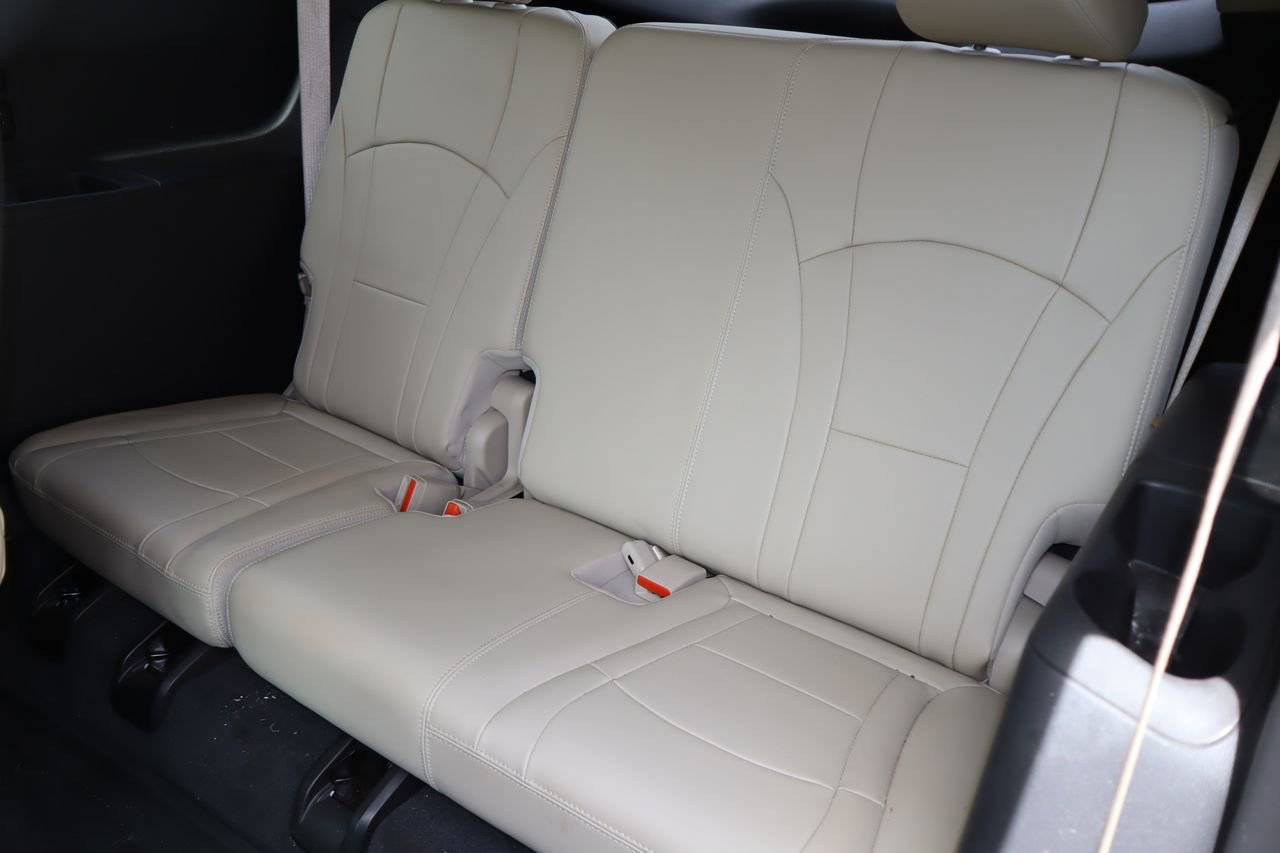 Used 2021 Buick Enclave Premium w/ Sun and Sites Package image 7