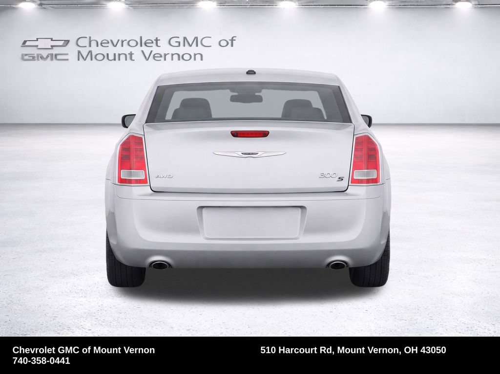 Used 2014 Chrysler 300 S AWD/4WD image 40