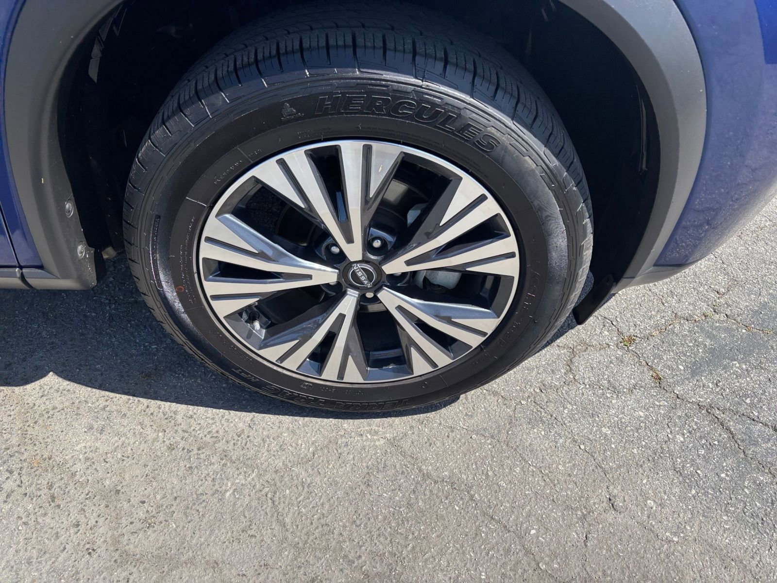 Used 2023 Nissan Rogue SV FWD image 31