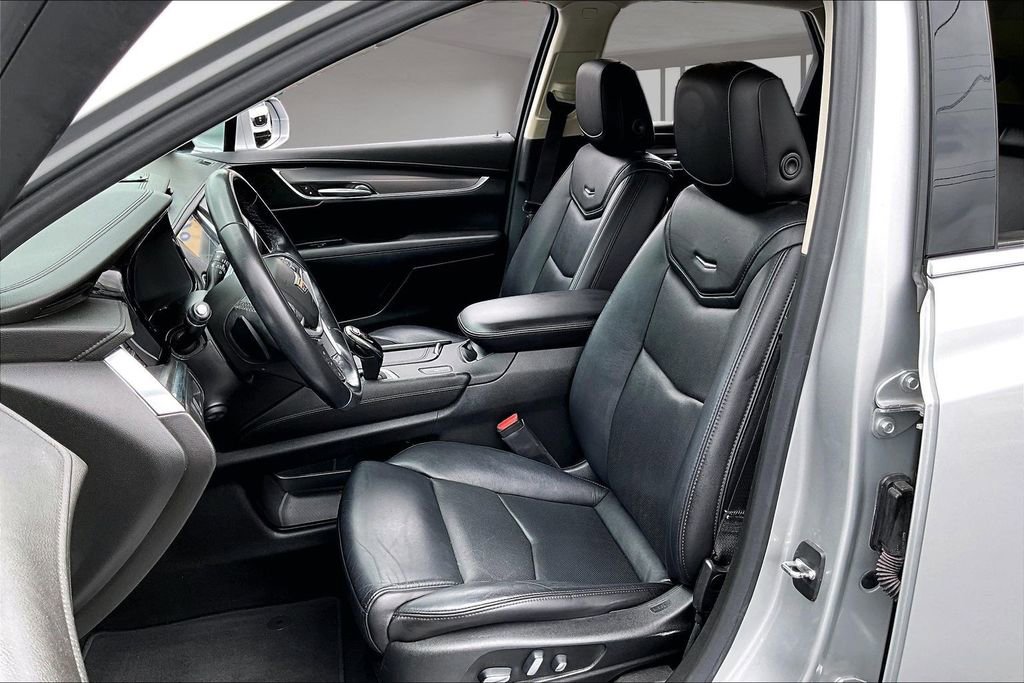 Used 2019 Cadillac XT5 Luxury FWD image 25