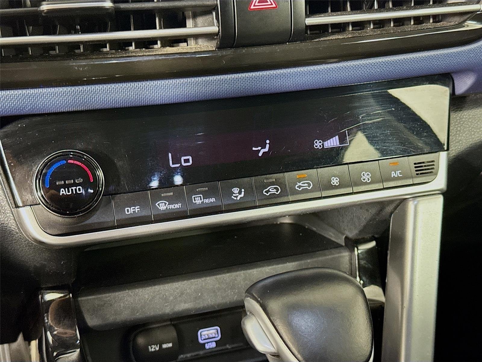 Certified 2022 Kia Seltos Nightfall Edition AWD/4WD image 17
