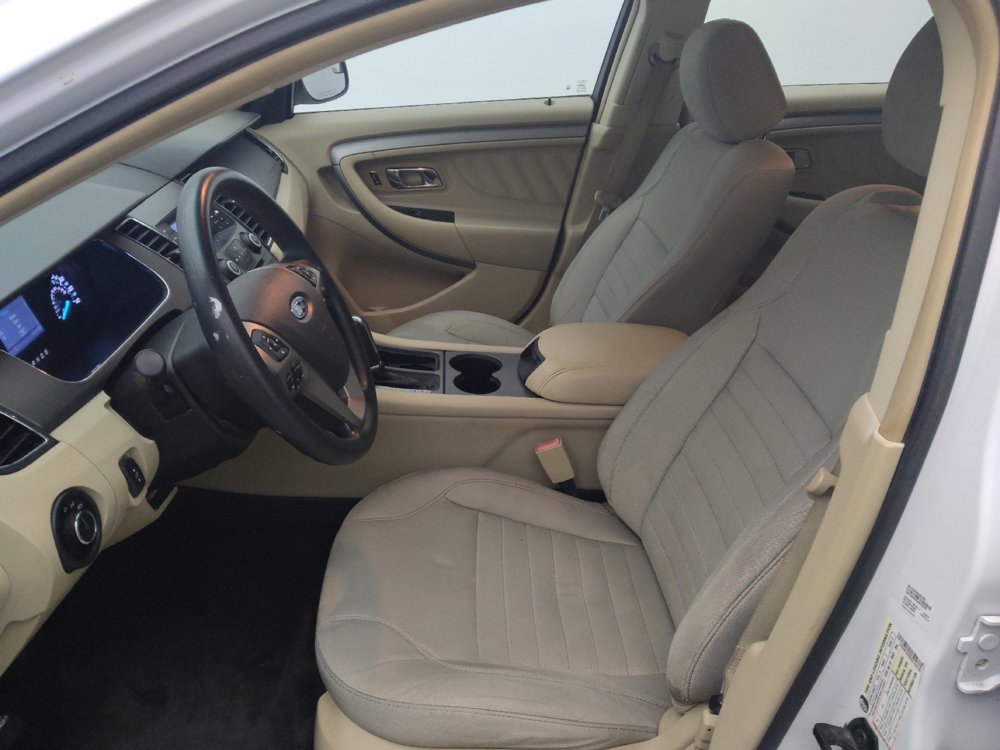 Used 2014 Ford Taurus SE image 17