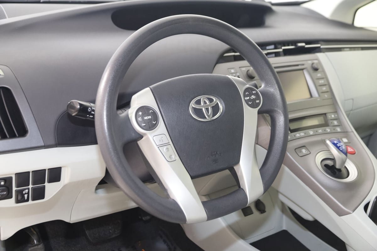 Used 2013 Toyota Prius Three FWD image 6