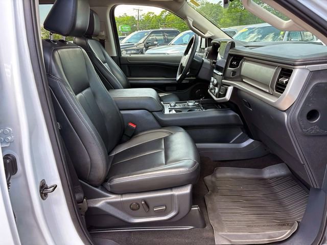 Used 2024 Ford Expedition XLT AWD/4WD image 19