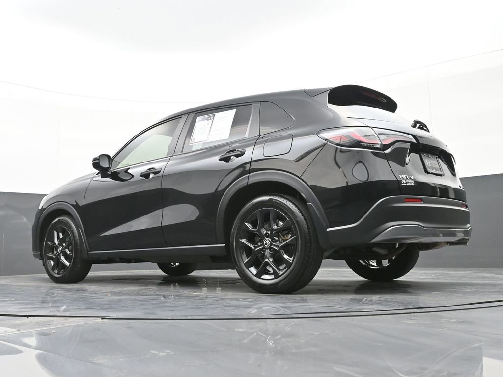 Used 2025 Honda HR-V Sport image 36