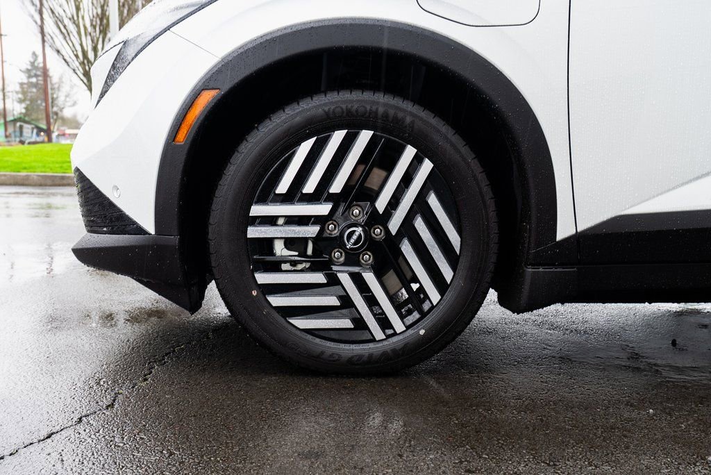 New 2026 Nissan Leaf SV+ image 7