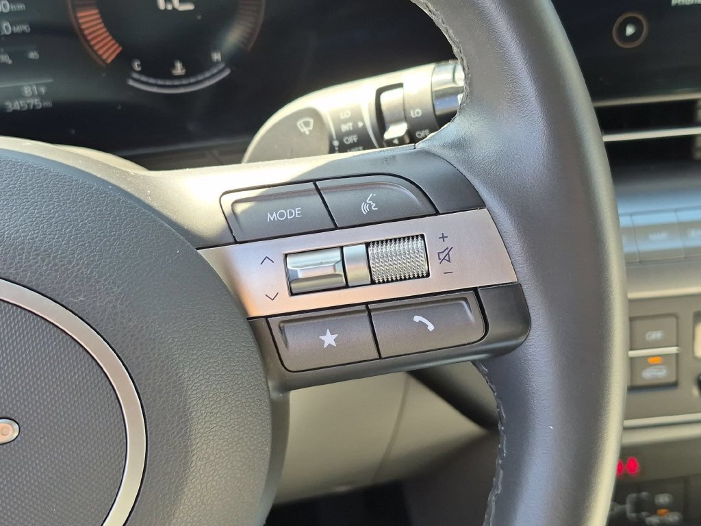 Used 2025 Hyundai Kona SEL FWD image 22