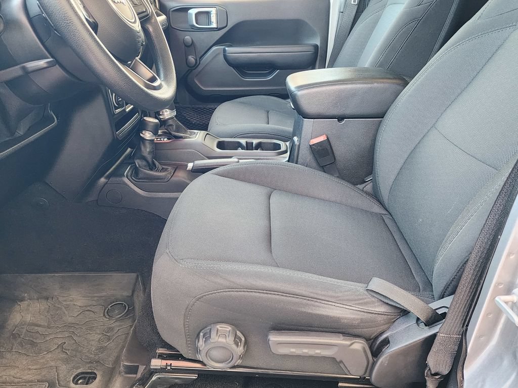 Used 2020 Jeep Wrangler Unlimited Sport AWD/4WD image 23