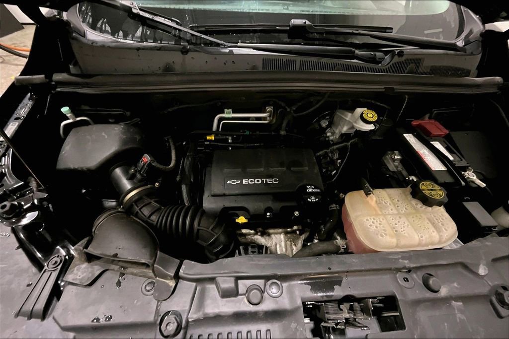 Used 2019 Chevrolet Trax LT w/ LT Convenience Package image 27