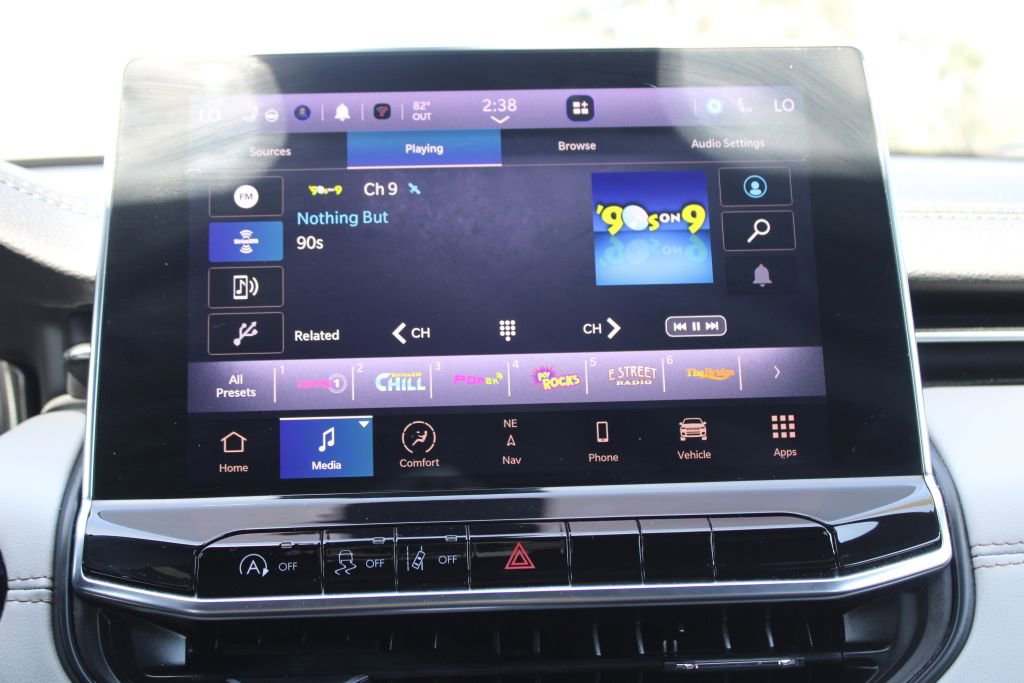 Used 2023 Jeep Compass Limited w/ Elite Group image 25