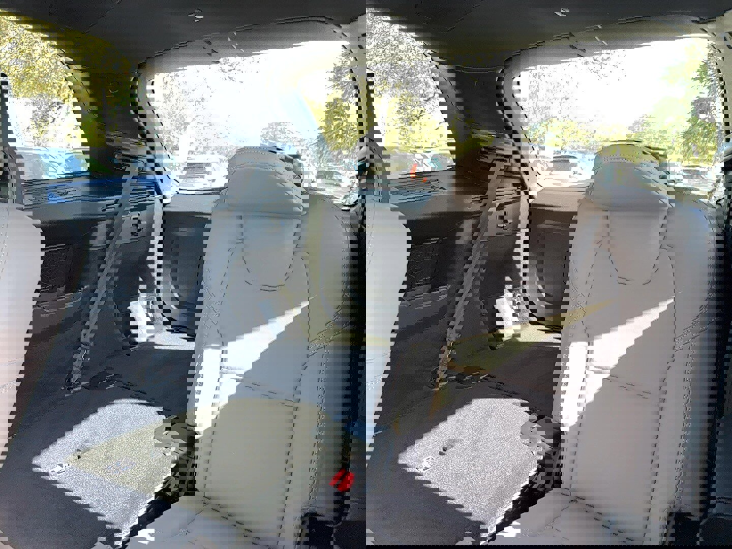 New 2026 Volvo XC90 B5 Ultra image 16