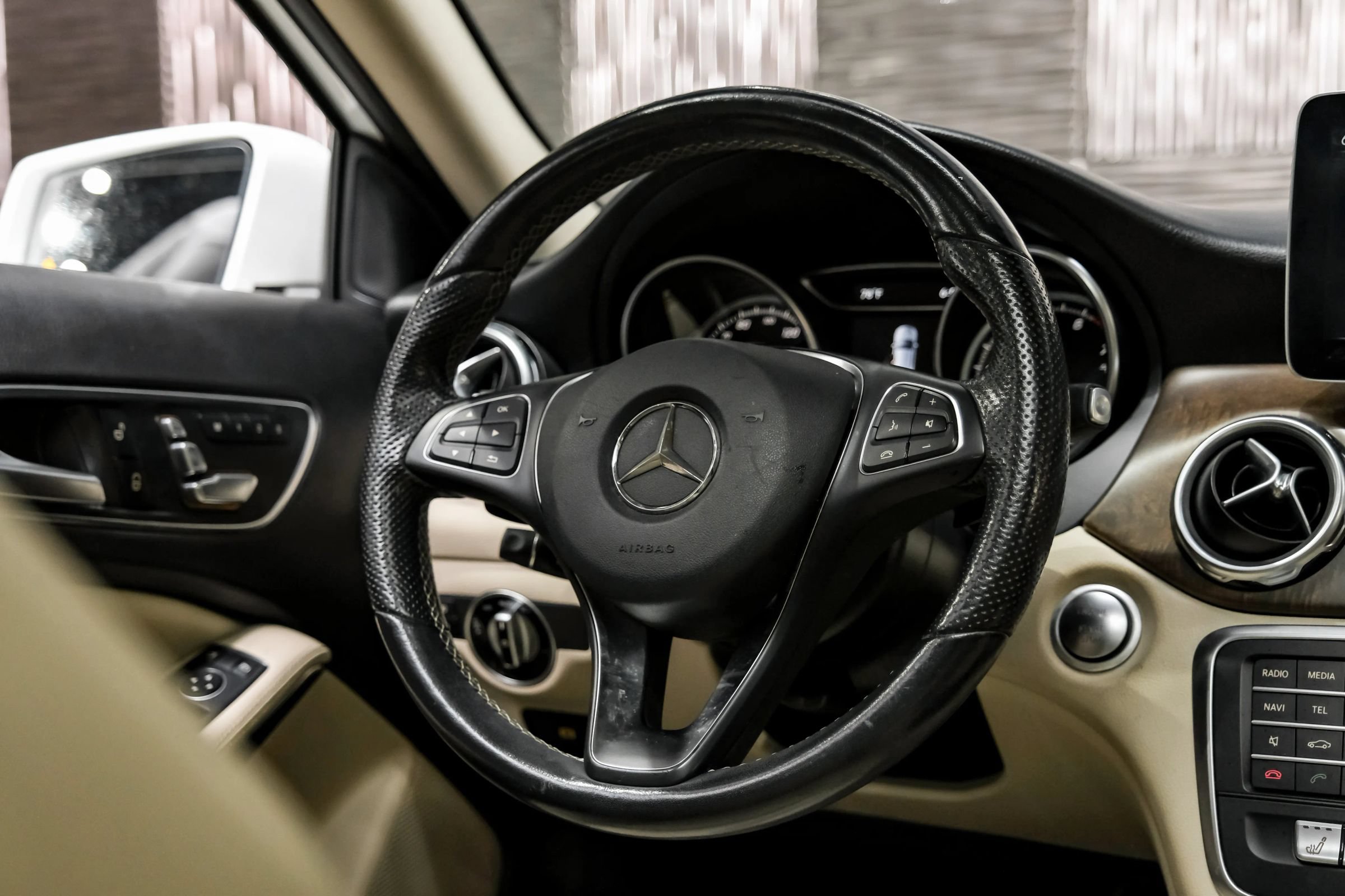 Used 2019 Mercedes-Benz GLA 250 image 13