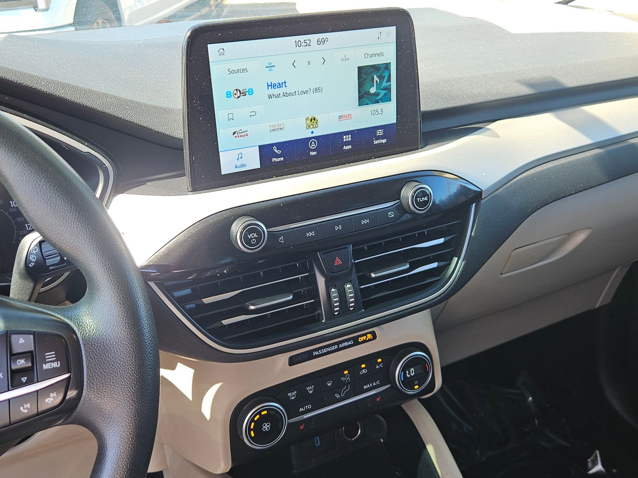 Used 2020 Ford Escape SE image 20