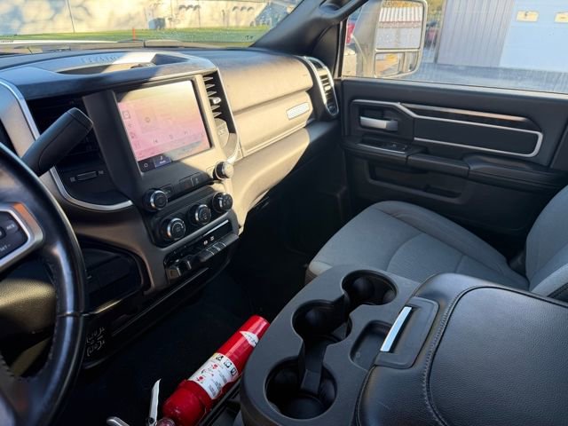 Used 2024 RAM 3500 Big Horn image 33