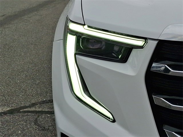 Used 2025 GMC Acadia Elevation image 12