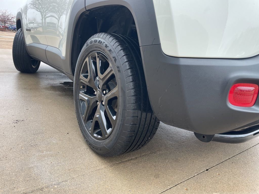 Used 2023 Jeep Renegade Altitude w/ Sun/Sound Group AWD/4WD image 18