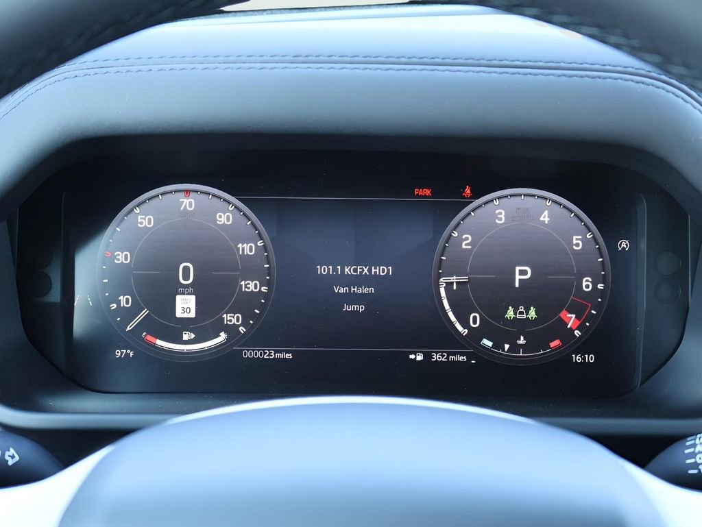 New 2025 Land Rover Defender 110 S image 28